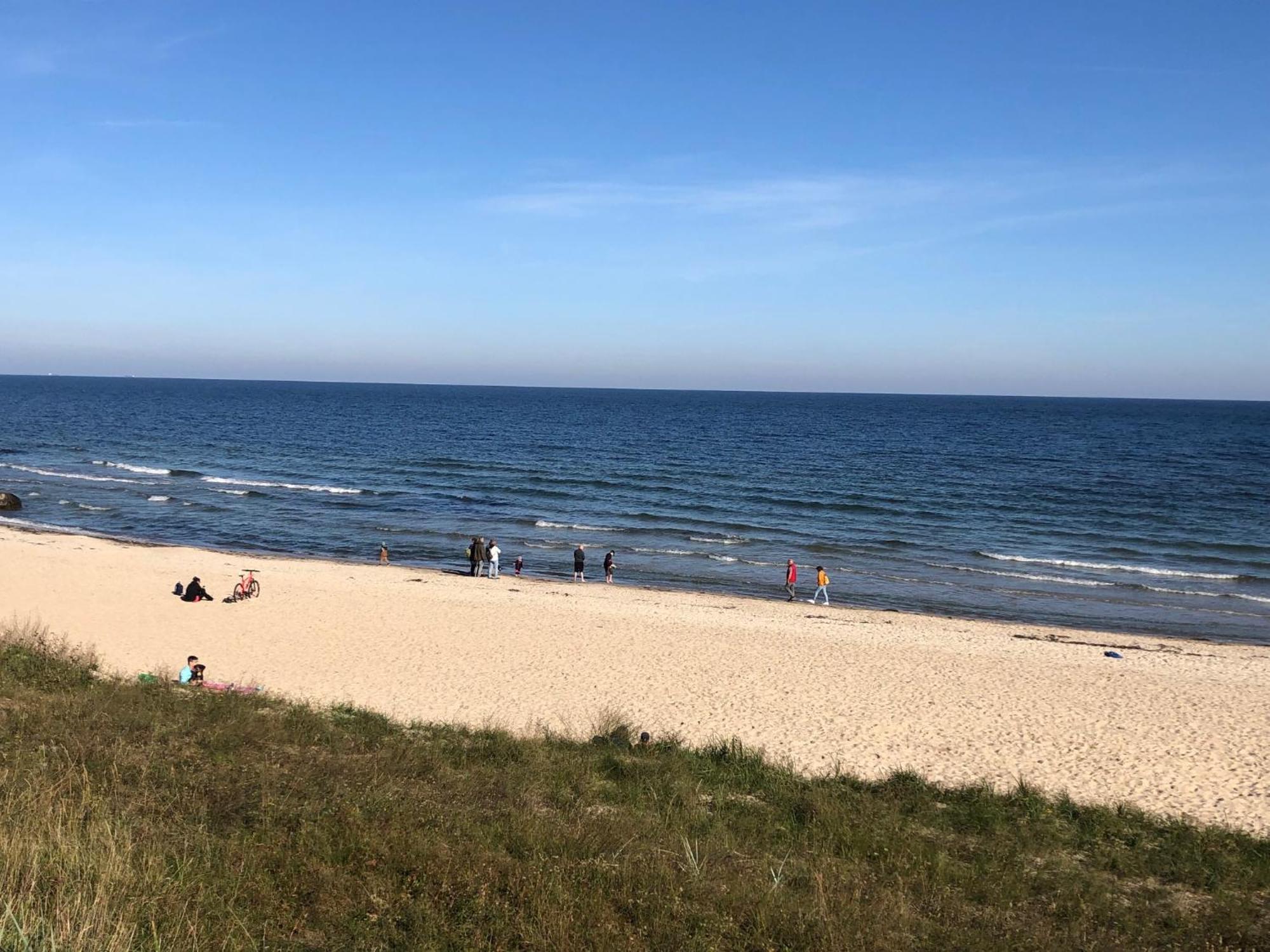 Ostseeurlaub-Goehren Ferienwohnung Sanddollar Im Haus Strandeck Exterior foto